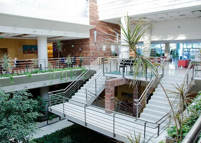 VIP Executive Entrecampos - Hotel&Conference